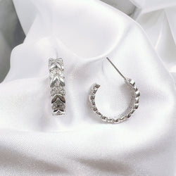 Chic Earrings (CE190)