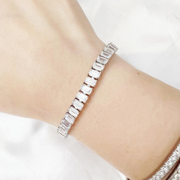 0.4ct Emerald cut  Bracelet (JB058)