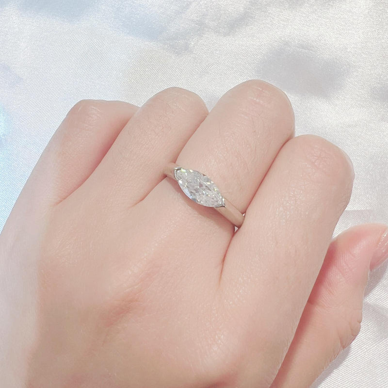 1CT  MOISSANITE SILVER (JRM039)