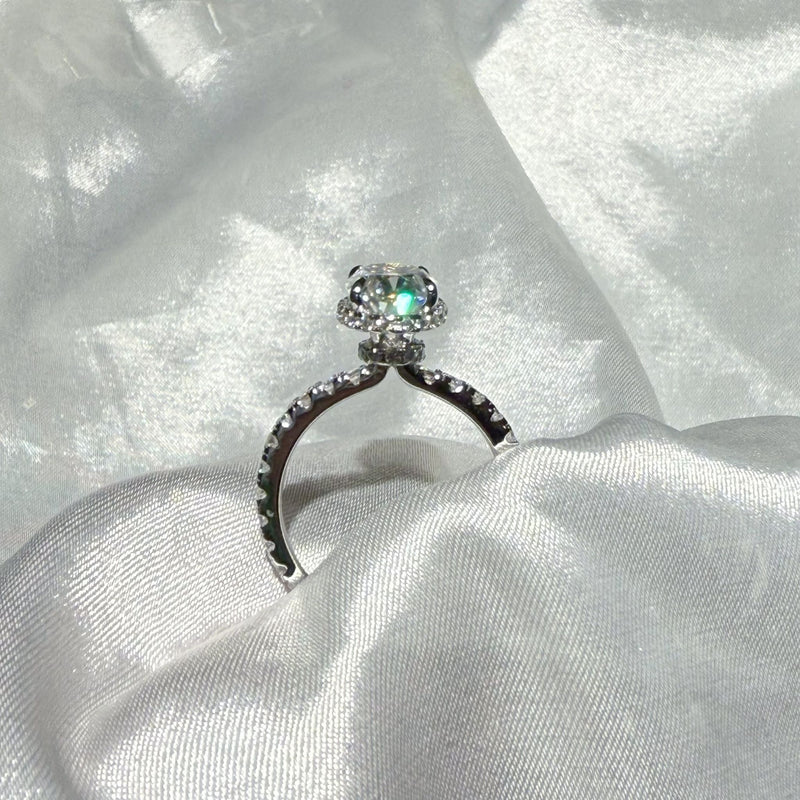OVAL HALO  PAVE MOISSANITE SILVER (JRM078)