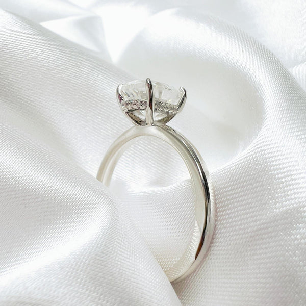 2CT 鵝蛋莫桑鑽戒指Moissanite Ring (JRM124)