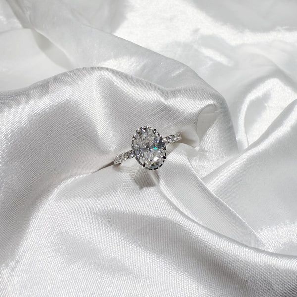 OVAL HALO  PAVE MOISSANITE SILVER (JRM078)