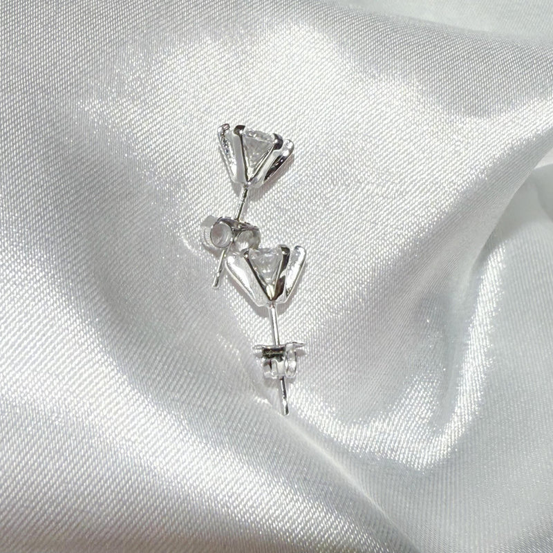 Moissanite Earrings (JEM074)