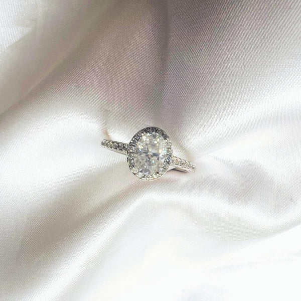 OVAL HALO  PAVE MOISSANITE SILVER (JRM045)