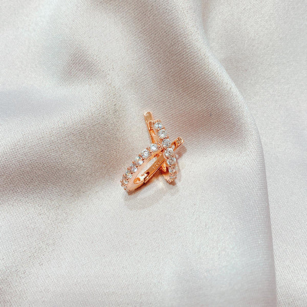 U SHAPE EARRING (JE038)